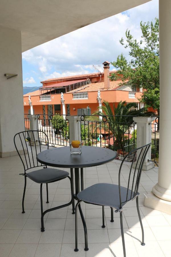 B&B Tenuta Bianca Oliveto Citra Εξωτερικό φωτογραφία
